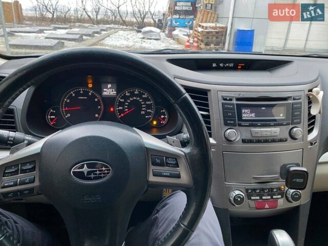Синий Субару Аутбек, объемом двигателя 2.5 л и пробегом 310 тыс. км за 8500 $, фото 12 на Automoto.ua