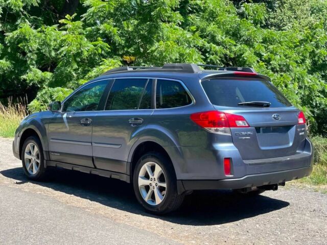 Синий Субару Аутбек, объемом двигателя 2.5 л и пробегом 89 тыс. км за 2000 $, фото 4 на Automoto.ua