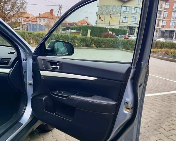Синій Субару Аутбек, об'ємом двигуна 2.46 л та пробігом 311 тис. км за 8900 $, фото 13 на Automoto.ua