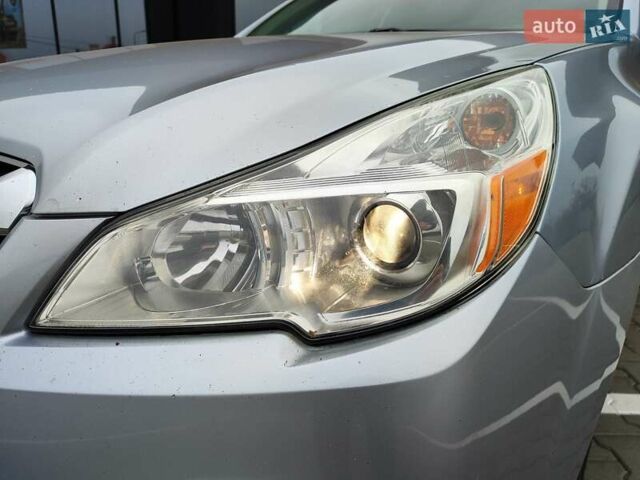 Синий Субару Аутбек, объемом двигателя 2.46 л и пробегом 250 тыс. км за 7700 $, фото 4 на Automoto.ua