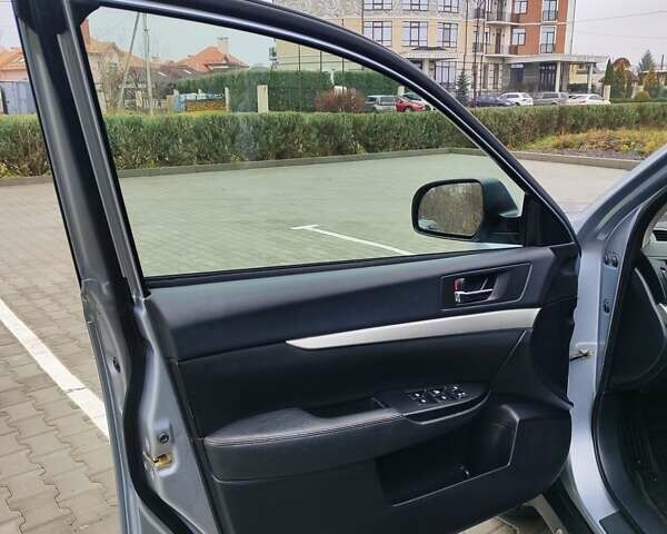 Синій Субару Аутбек, об'ємом двигуна 2.46 л та пробігом 311 тис. км за 8900 $, фото 8 на Automoto.ua