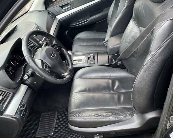 Субару Аутбек 2013 в Луцке на Automoto.ua Синий Субару Аутбек, объемом двигателя 2.46 л и пробегом 244 тыс. км за 8000 $, фото 2 на Automoto.ua