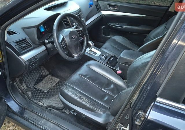 Синий Субару Аутбек, объемом двигателя 2.5 л и пробегом 255 тыс. км за 7500 $, фото 5 на Automoto.ua