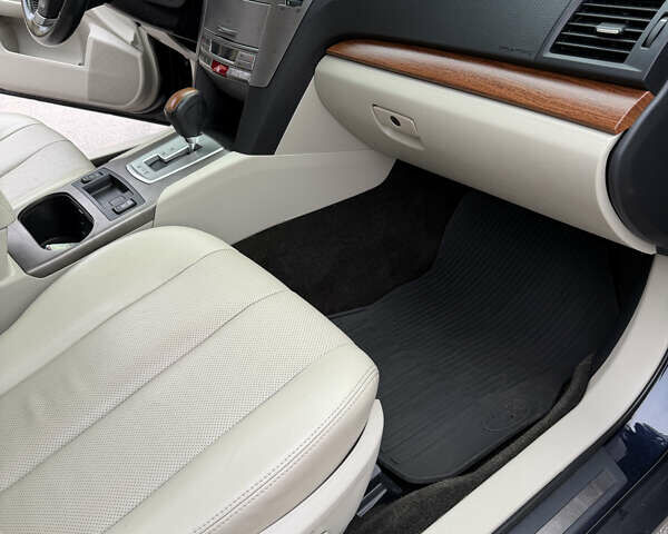 Синій Субару Аутбек, об'ємом двигуна 2.46 л та пробігом 214 тис. км за 9500 $, фото 14 на Automoto.ua