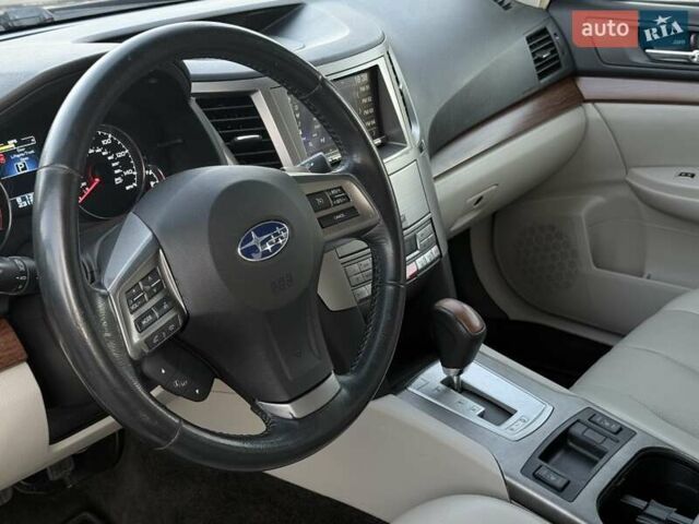 Синій Субару Аутбек, об'ємом двигуна 2.46 л та пробігом 369 тис. км за 10600 $, фото 14 на Automoto.ua