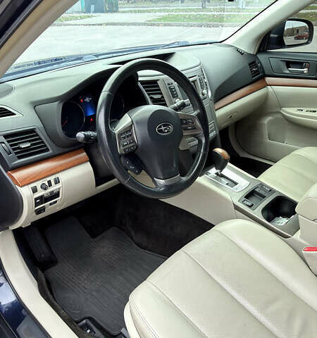 Синій Субару Аутбек, об'ємом двигуна 2.46 л та пробігом 214 тис. км за 9500 $, фото 7 на Automoto.ua