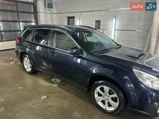 Синій Субару Аутбек, об'ємом двигуна 2 л та пробігом 194 тис. км за 9900 $, фото 34 на Automoto.ua