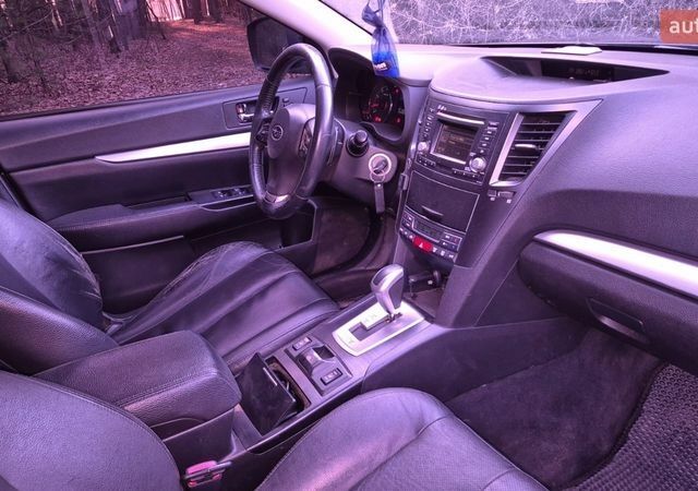 Синий Субару Аутбек, объемом двигателя 2.5 л и пробегом 255 тыс. км за 7500 $, фото 7 на Automoto.ua