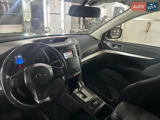 Синій Субару Аутбек, об'ємом двигуна 2 л та пробігом 194 тис. км за 9900 $, фото 39 на Automoto.ua
