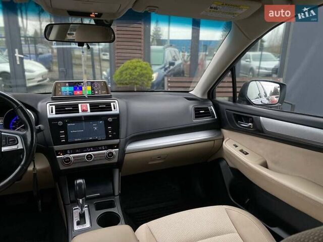 Синий Субару Аутбек, объемом двигателя 2.46 л и пробегом 205 тыс. км за 13700 $, фото 7 на Automoto.ua