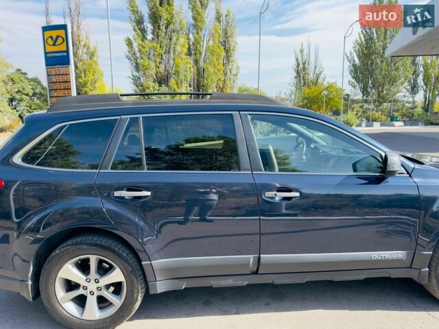 Синий Субару Аутбек, объемом двигателя 2.46 л и пробегом 229 тыс. км за 11000 $, фото 7 на Automoto.ua