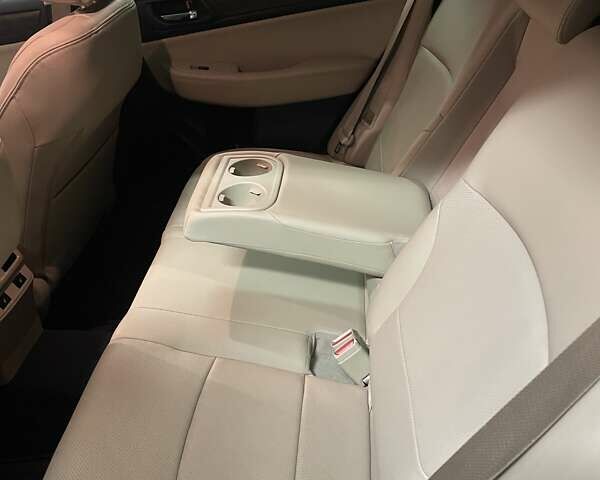 Синий Субару Аутбек, объемом двигателя 2.5 л и пробегом 178 тыс. км за 17900 $, фото 6 на Automoto.ua