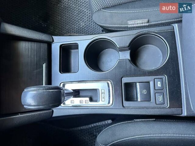 Синий Субару Аутбек, объемом двигателя 2.5 л и пробегом 150 тыс. км за 12900 $, фото 25 на Automoto.ua