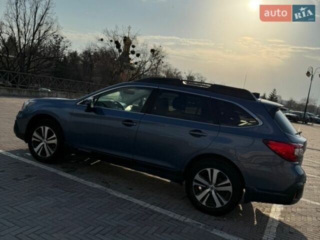 Синий Субару Аутбек, объемом двигателя 2.46 л и пробегом 127 тыс. км за 20000 $, фото 4 на Automoto.ua