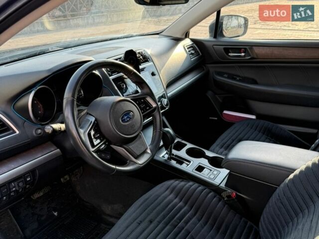 Синий Субару Аутбек, объемом двигателя 2.46 л и пробегом 127 тыс. км за 20000 $, фото 5 на Automoto.ua