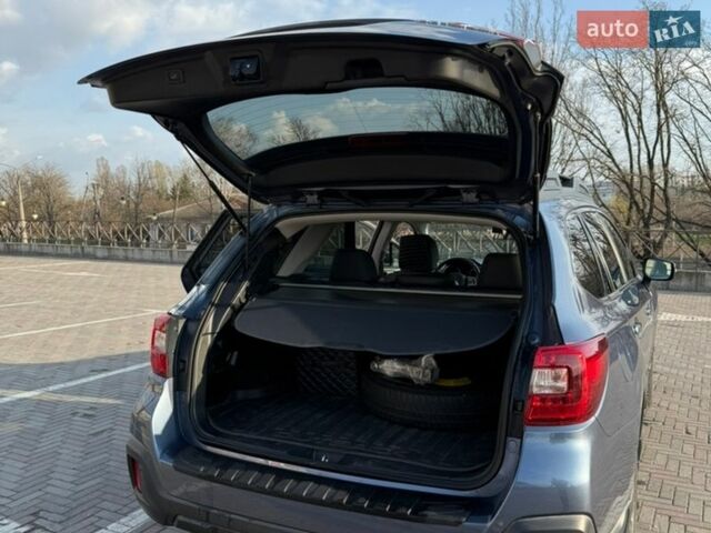 Синий Субару Аутбек, объемом двигателя 2.46 л и пробегом 127 тыс. км за 20000 $, фото 8 на Automoto.ua