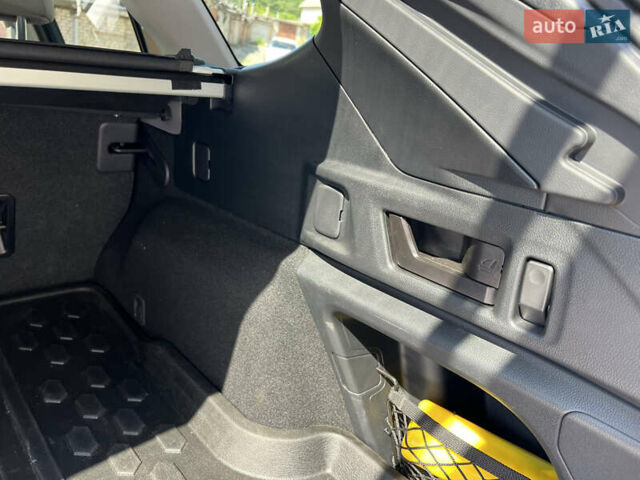 Синий Субару Аутбек, объемом двигателя 2.5 л и пробегом 22 тыс. км за 27900 $, фото 24 на Automoto.ua