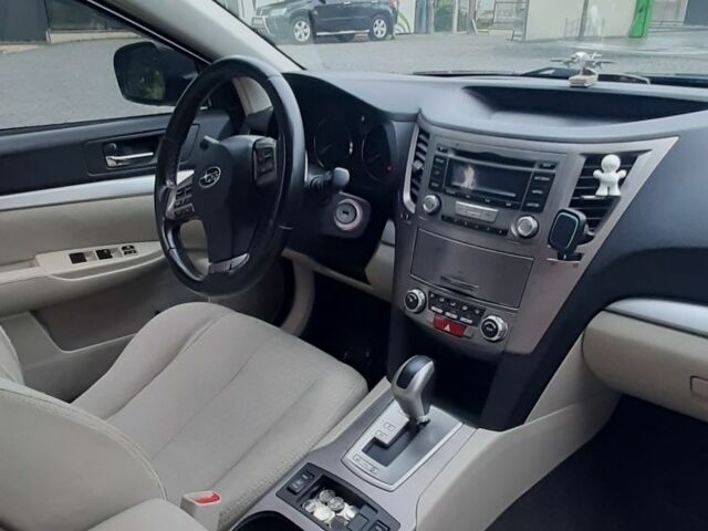 Синий Субару Аутбек, объемом двигателя 2.5 л и пробегом 256 тыс. км за 8600 $, фото 6 на Automoto.ua