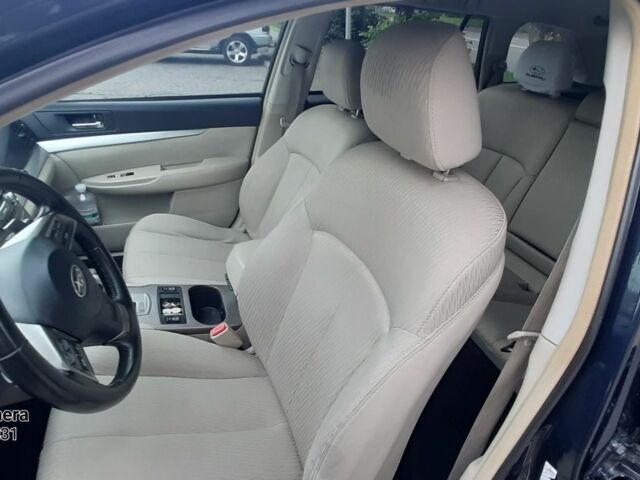 Синий Субару Аутбек, объемом двигателя 2.5 л и пробегом 256 тыс. км за 8600 $, фото 7 на Automoto.ua