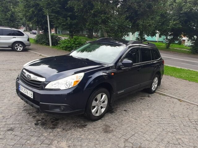 Синий Субару Аутбек, объемом двигателя 2.5 л и пробегом 256 тыс. км за 8600 $, фото 1 на Automoto.ua