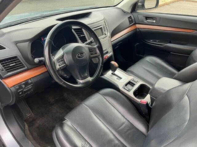 Синий Субару Аутбек, объемом двигателя 2.5 л и пробегом 82 тыс. км за 2000 $, фото 9 на Automoto.ua