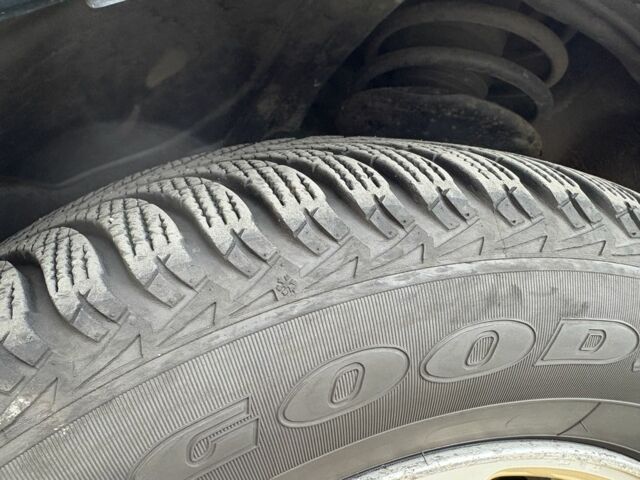 Зеленый Субару Аутбек, объемом двигателя 2.5 л и пробегом 227 тыс. км за 4499 $, фото 13 на Automoto.ua