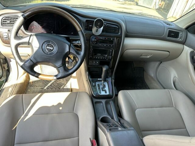 Зеленый Субару Аутбек, объемом двигателя 3 л и пробегом 400 тыс. км за 5500 $, фото 8 на Automoto.ua