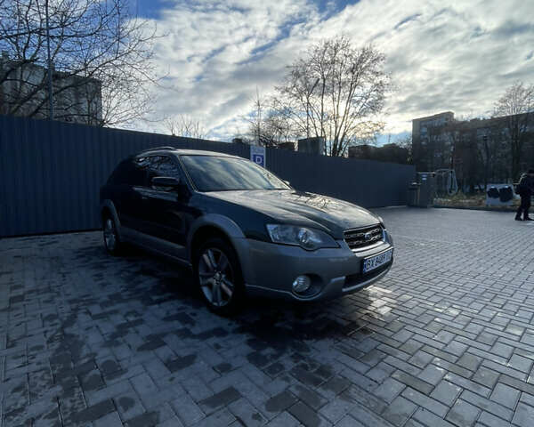 Зеленый Субару Аутбек, объемом двигателя 3 л и пробегом 307 тыс. км за 6400 $, фото 1 на Automoto.ua