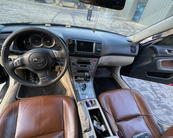 Зеленый Субару Аутбек, объемом двигателя 3 л и пробегом 307 тыс. км за 6400 $, фото 8 на Automoto.ua