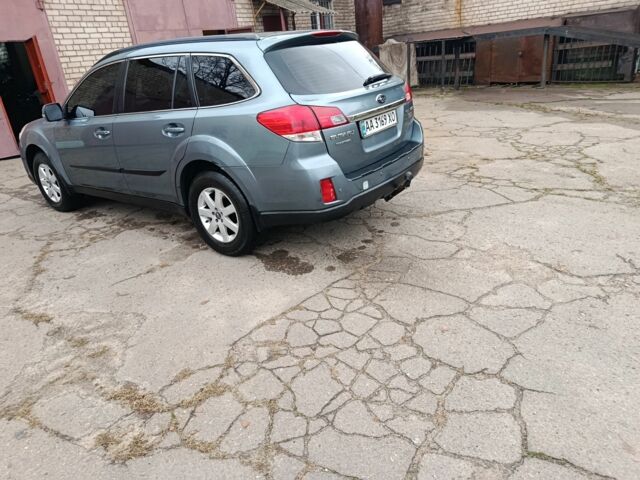 Зеленый Субару Аутбек, объемом двигателя 2 л и пробегом 289 тыс. км за 8500 $, фото 4 на Automoto.ua