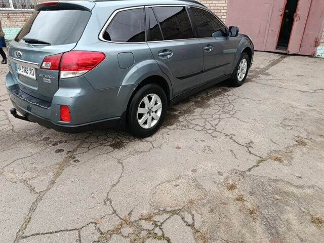 Зеленый Субару Аутбек, объемом двигателя 2 л и пробегом 289 тыс. км за 8500 $, фото 6 на Automoto.ua