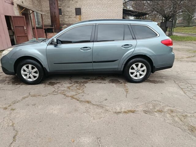 Зеленый Субару Аутбек, объемом двигателя 2 л и пробегом 289 тыс. км за 8500 $, фото 3 на Automoto.ua