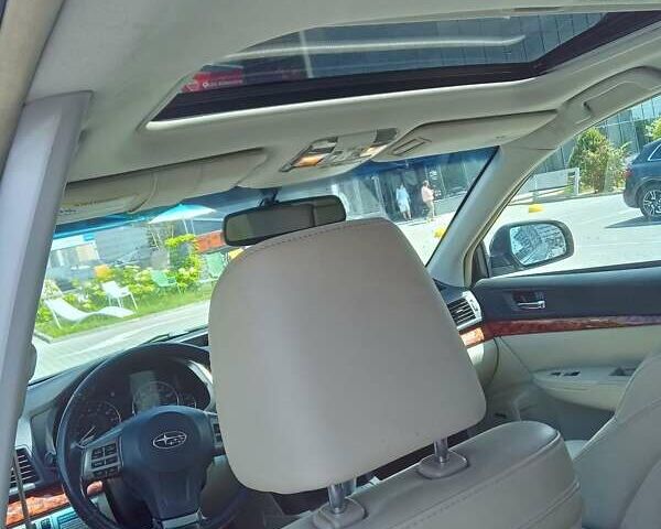 Зеленый Субару Аутбек, объемом двигателя 2.5 л и пробегом 242 тыс. км за 8200 $, фото 11 на Automoto.ua