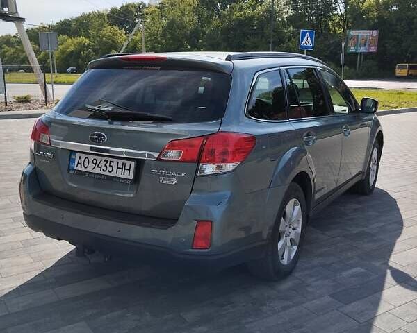 Зелений Субару Аутбек, об'ємом двигуна 2 л та пробігом 315 тис. км за 8500 $, фото 5 на Automoto.ua
