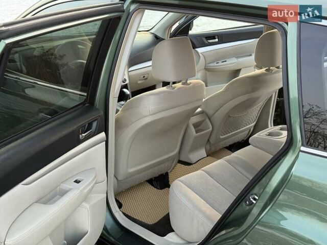 Зеленый Субару Аутбек, объемом двигателя 2.46 л и пробегом 197 тыс. км за 9500 $, фото 17 на Automoto.ua