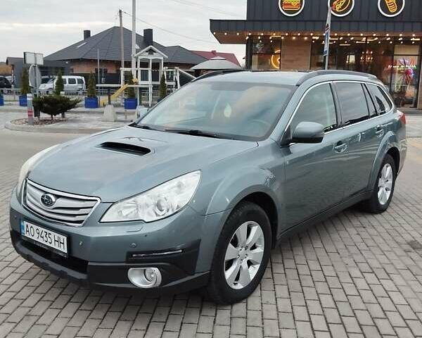 Зелений Субару Аутбек, об'ємом двигуна 2 л та пробігом 315 тис. км за 8400 $, фото 25 на Automoto.ua
