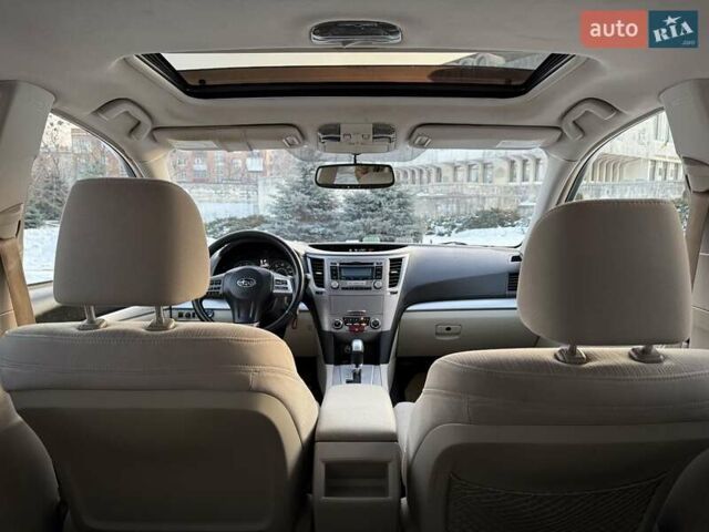 Зеленый Субару Аутбек, объемом двигателя 2.46 л и пробегом 197 тыс. км за 9500 $, фото 20 на Automoto.ua