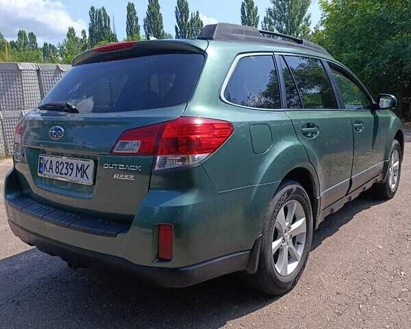 Зеленый Субару Аутбек, объемом двигателя 2.5 л и пробегом 256 тыс. км за 11800 $, фото 5 на Automoto.ua