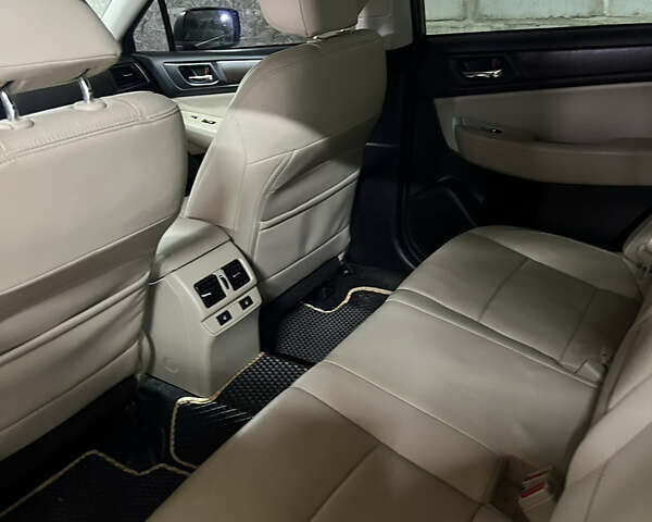 Зелений Субару Аутбек, об'ємом двигуна 2.5 л та пробігом 200 тис. км за 16500 $, фото 16 на Automoto.ua