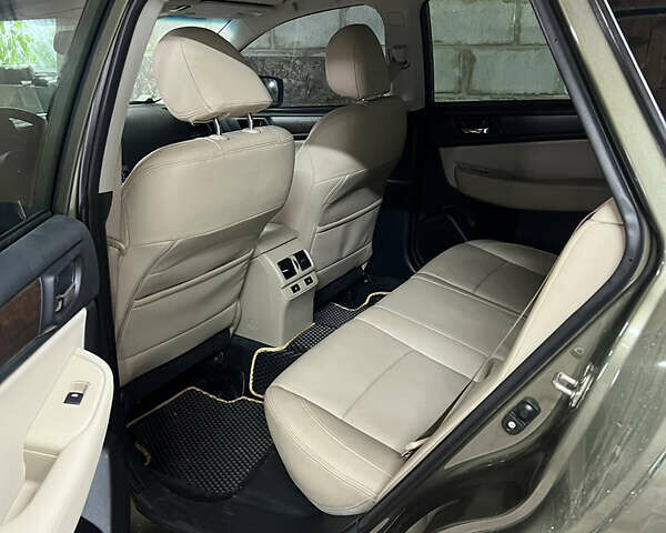 Зелений Субару Аутбек, об'ємом двигуна 2.5 л та пробігом 200 тис. км за 16500 $, фото 13 на Automoto.ua