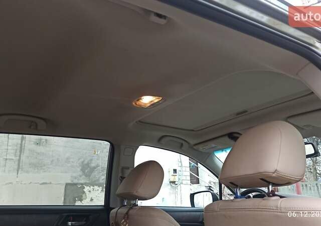 Зеленый Субару Аутбек, объемом двигателя 2.5 л и пробегом 92 тыс. км за 18200 $, фото 2 на Automoto.ua