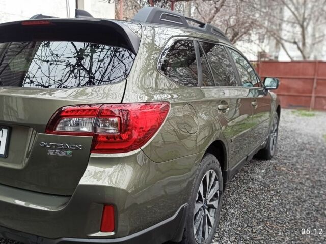 Зеленый Субару Аутбек, объемом двигателя 2.5 л и пробегом 92 тыс. км за 18200 $, фото 2 на Automoto.ua