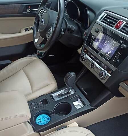 Зеленый Субару Аутбек, объемом двигателя 2.5 л и пробегом 92 тыс. км за 18200 $, фото 6 на Automoto.ua