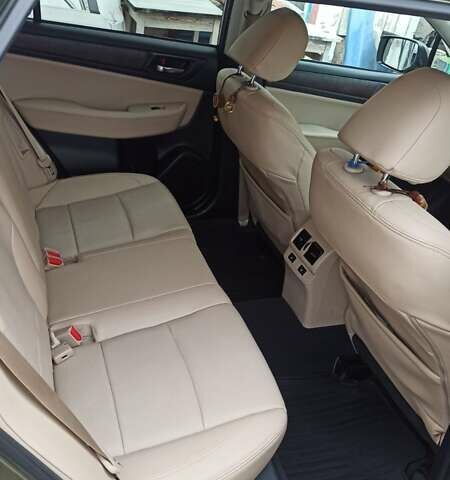 Зеленый Субару Аутбек, объемом двигателя 2.5 л и пробегом 92 тыс. км за 18200 $, фото 4 на Automoto.ua