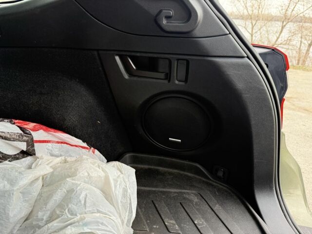 Зелений Субару Аутбек, об'ємом двигуна 2.5 л та пробігом 137 тис. км за 16500 $, фото 17 на Automoto.ua