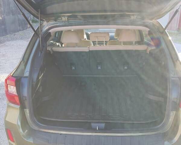 Зелений Субару Аутбек, об'ємом двигуна 2.5 л та пробігом 109 тис. км за 14990 $, фото 1 на Automoto.ua