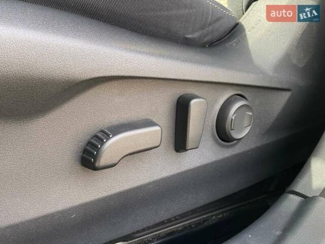 Зелений Субару Аутбек, об'ємом двигуна 2.5 л та пробігом 19 тис. км за 25990 $, фото 26 на Automoto.ua