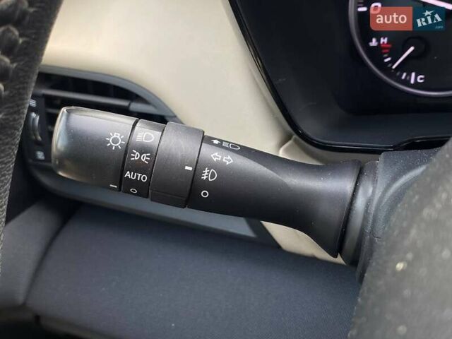 Зелений Субару Аутбек, об'ємом двигуна 2.46 л та пробігом 18 тис. км за 25990 $, фото 24 на Automoto.ua