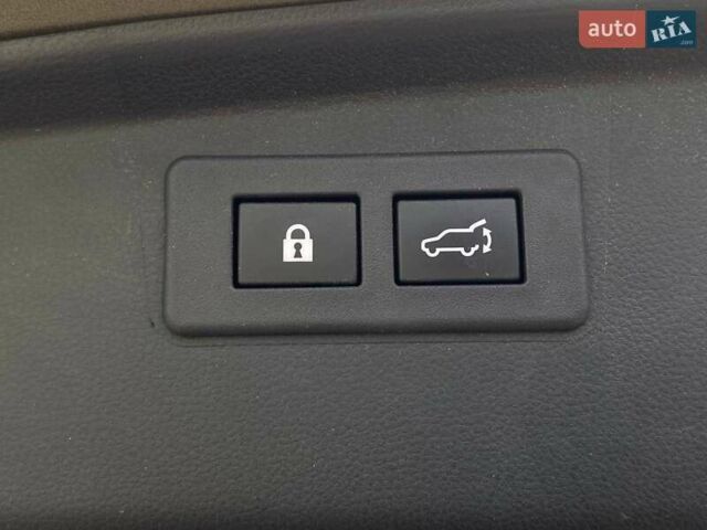 Зелений Субару Аутбек, об'ємом двигуна 2.5 л та пробігом 19 тис. км за 25990 $, фото 23 на Automoto.ua