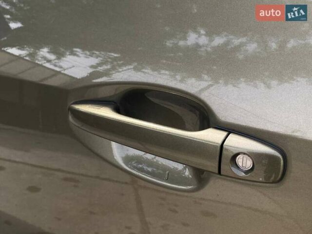 Зелений Субару Аутбек, об'ємом двигуна 2.5 л та пробігом 19 тис. км за 25990 $, фото 20 на Automoto.ua